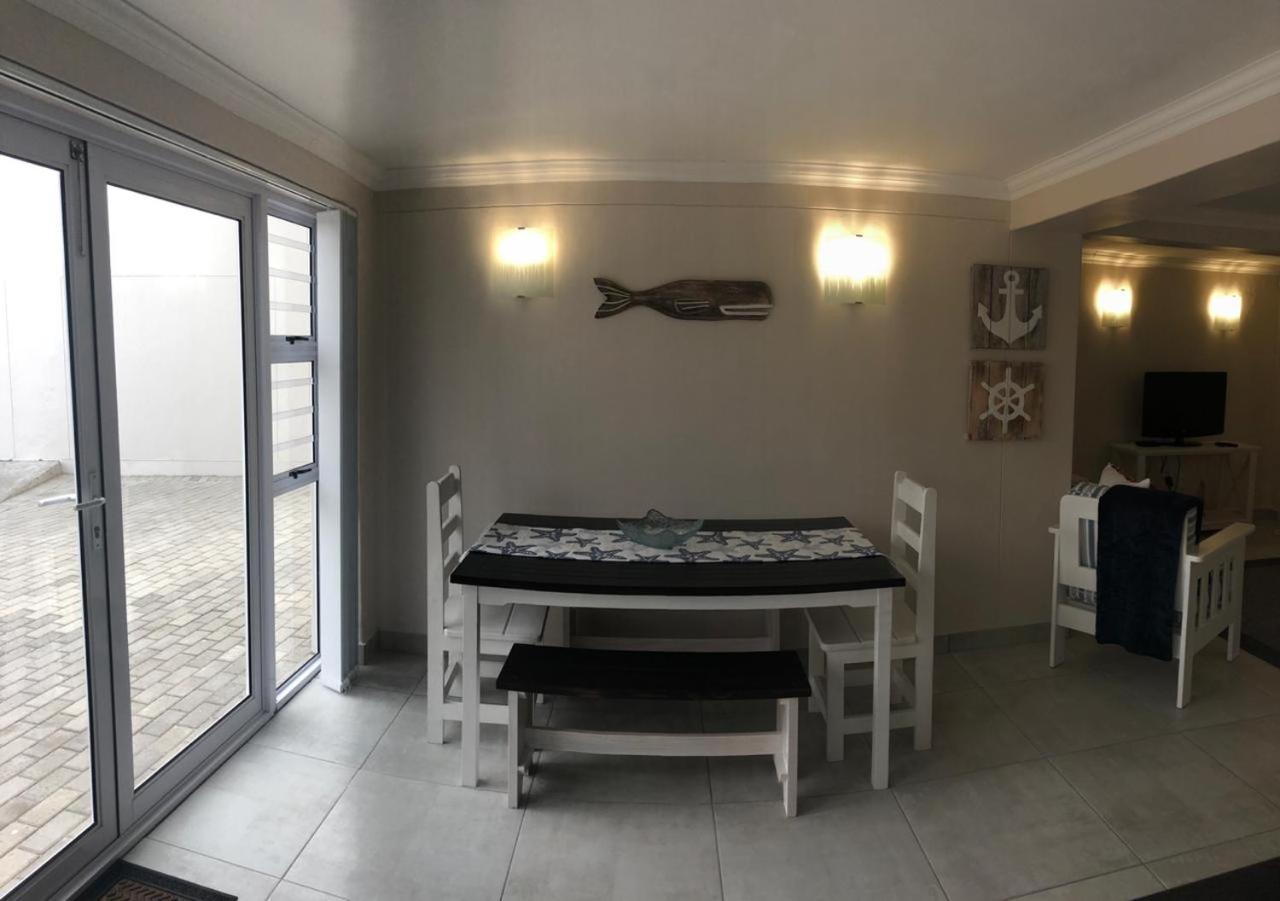 Seaside Place Struisbaai Esterno foto
